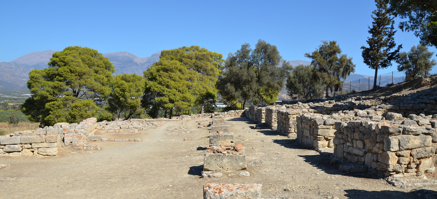 The Agora (marketplace) at Hagia Triada (Crete). Mycenaean era (1400-1100 BCE)